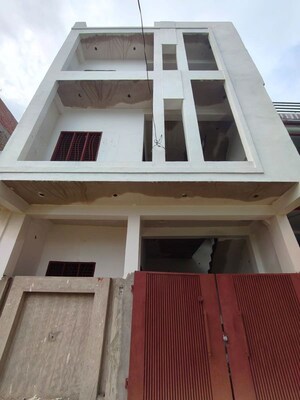 5 BHK Villa For Sale in Jhalwa