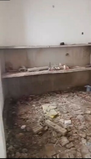 Kitchen in 5 BHK Villa at Jhalwa – for Sale