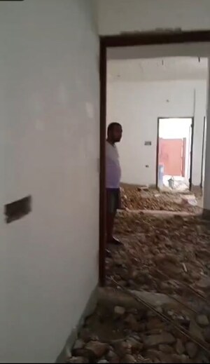 Room in 5 BHK Villa at Jhalwa – for Sale