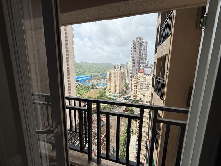 Balcony, raunak-bliss 1 Bedroom 450 Sq.Ft. Apartment In Ghodbunder Road Thane 10638443