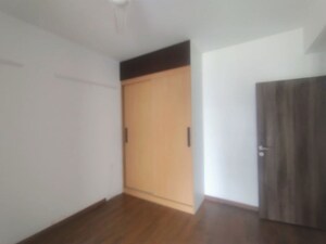 Room in 4 BHK Builder Floor at DLF Garden City Independent Floors, Sector 92 – for Rent
