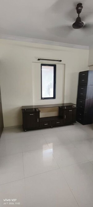 Room in 1 BHK Apartment at Raunak Delight, Owale – for Rent
