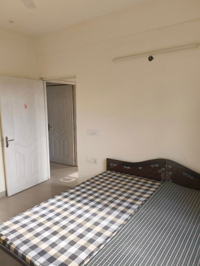 Bedroom, shree-vardhman-mantra 2 Bedroom 800 Sq.Ft. Apartment In Sector 67 Gurgaon 10638461