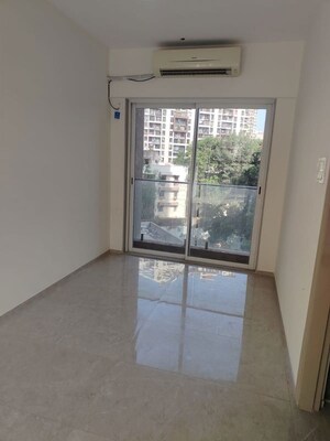 Room in 3 BHK Apartment at Neelkanth Lake View, Pokhran Road No Two – for Rent