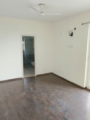 Room in 3 BHK Apartment at Supertech Araville, Sector 79 – for Rent