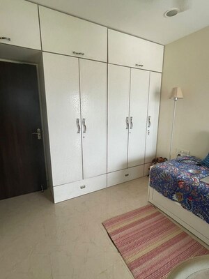 Bedroom in 2 BHK Apartment at Bandra West – for Rent