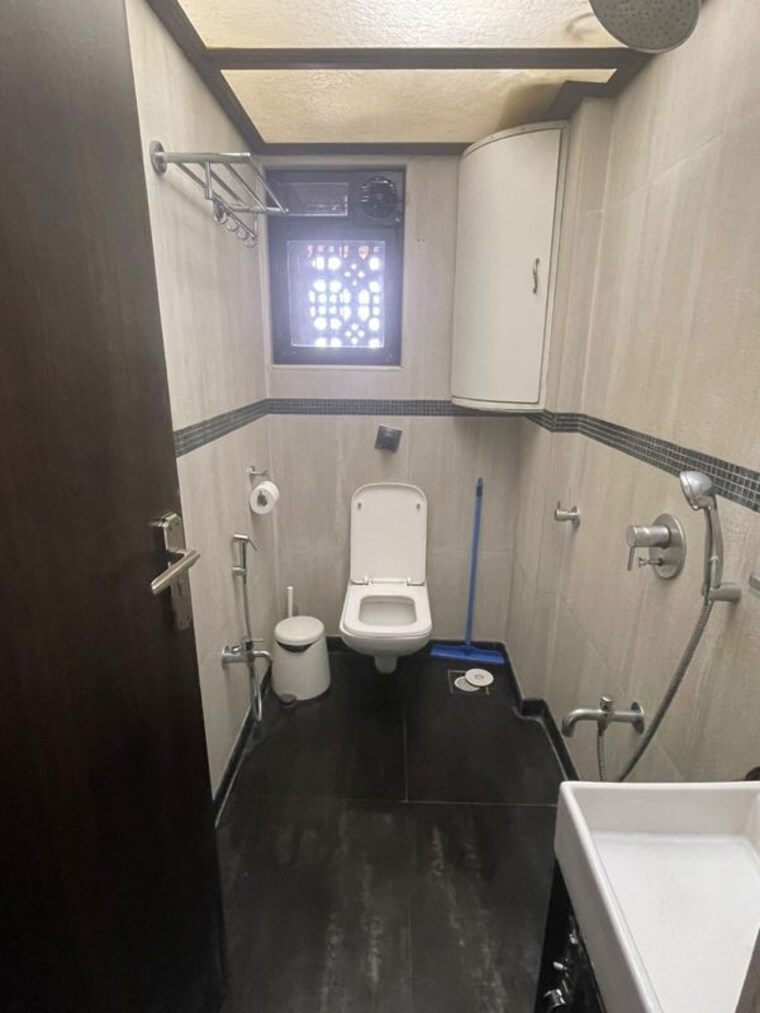 Kitchen, bandra west 2 Bedroom 700 Sq.Ft. Apartment In Bandra West Mumbai 10638515
