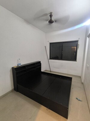 Kitchen in 3 BHK Apartment at Kalpataru Estate Phase 2 Building 5 And 6 Society, Pimple Gurav – for Rent