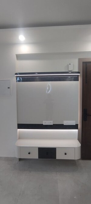 Furnished Amenities in 2 BHK Builder Floor at Signature Global City, Sector 37d – for Rent