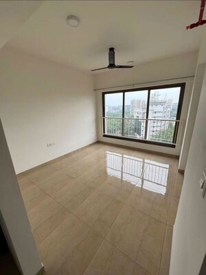 Room in 2 BHK Apartment at Mahindra Alcove, Chandivali – for Rent