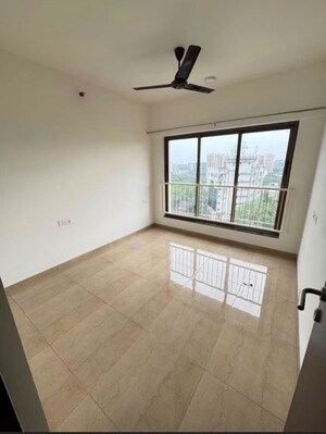 Room in 2 BHK Apartment at Mahindra Alcove, Chandivali – for Rent