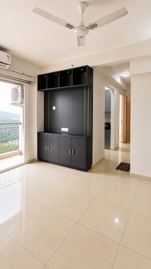 Room in 3 BHK Apartment at Godrej Emerald, Ghodbunder Road – for Rent