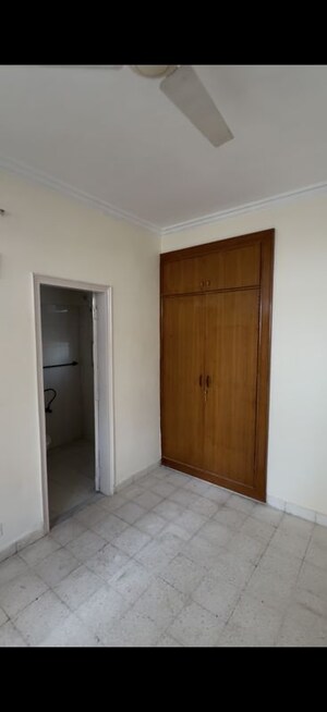  2 BHK Apartment at Ansal Valley View Estate, Gwal Pahari – for Rent
