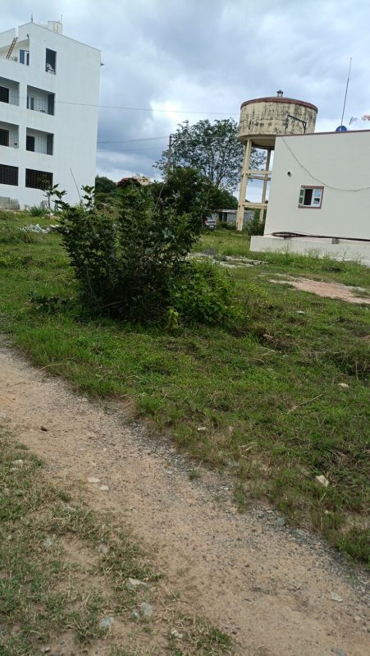 Garden, surya-i-splendour  1200 Sq.Ft. Plot In Jigani Bangalore 10638563
