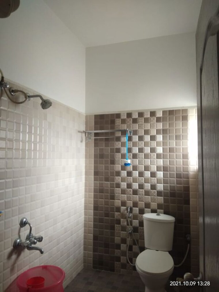 Bathroom, ms-royal 6+ Bedroom 1600 Sq.Ft. Independent House In Arekere Bangalore 10638576