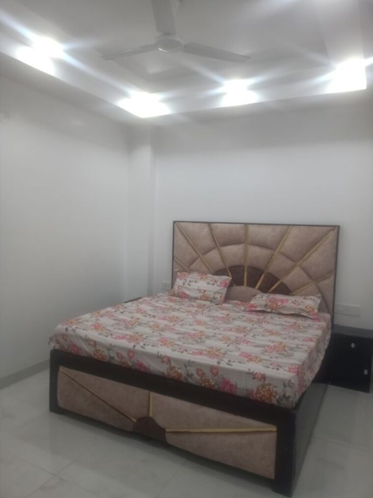 Bedroom, vasant kunj enclave 4 Bedroom 1350 Sq.Ft. Builder Floor In Vasant Kunj Enclave Delhi 10638569
