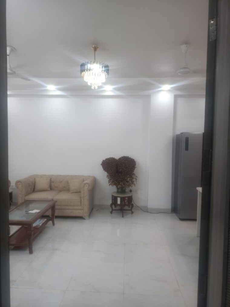 Room, vasant kunj enclave 4 Bedroom 1350 Sq.Ft. Builder Floor In Vasant Kunj Enclave Delhi 10638569