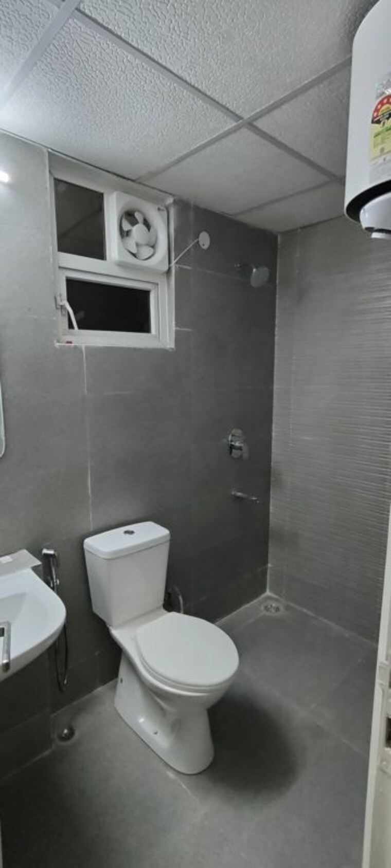 Bathroom, signature-global-city-81 3 Bedroom 1305 Sq.Ft. Apartment In Sector 81 Gurgaon 10638584