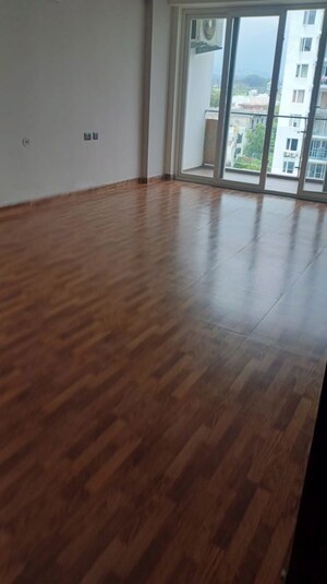 Room in 3 BHK Apartment at Govind Vihar – for Rent