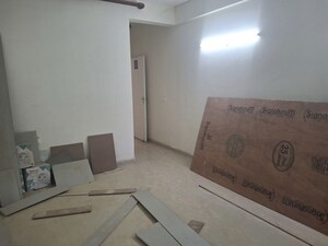 Room in 2.5 BHK Apartment at Conscient Habitat 102, Sector 102 – for Rent