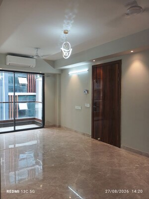 Hall in 3 BHK Apartment at Signature Global City 63A, Sector 63a – for Rent