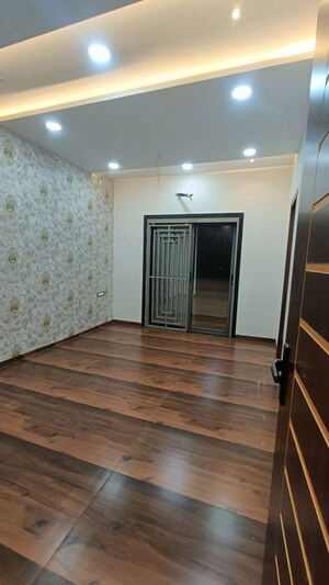 Room in 3 BHK Villa at Nipania – for Sale
