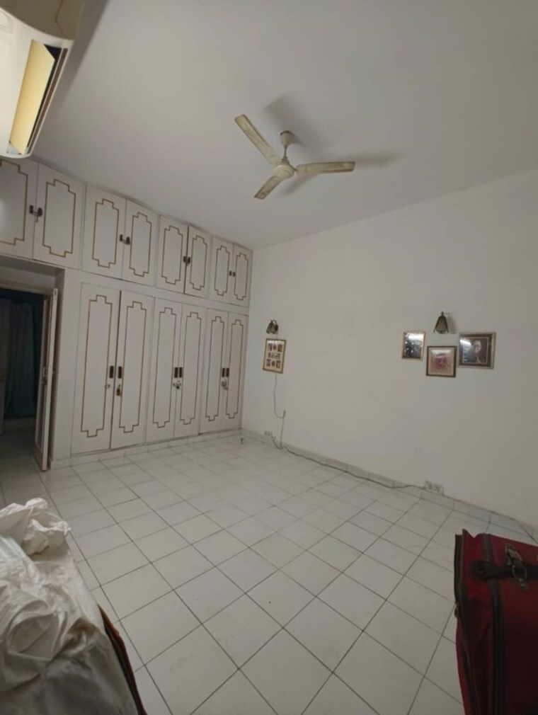 undefined, greater kailash 3 Bedroom 300 Sq.Yd. Builder Floor In Greater Kailash Delhi 10638872