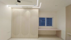 Room in 4 BHK Apartment at Prestige Beverly Hills, Kokapet – for Rent