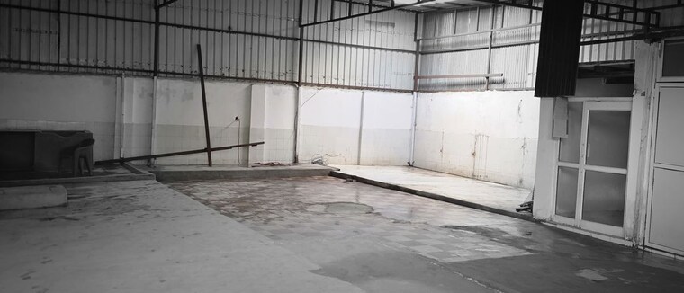 Balcony, kuwan wala Commercial Warehouse 1000 Sq.Ft. In Kuwan Wala Dehradun 10638902