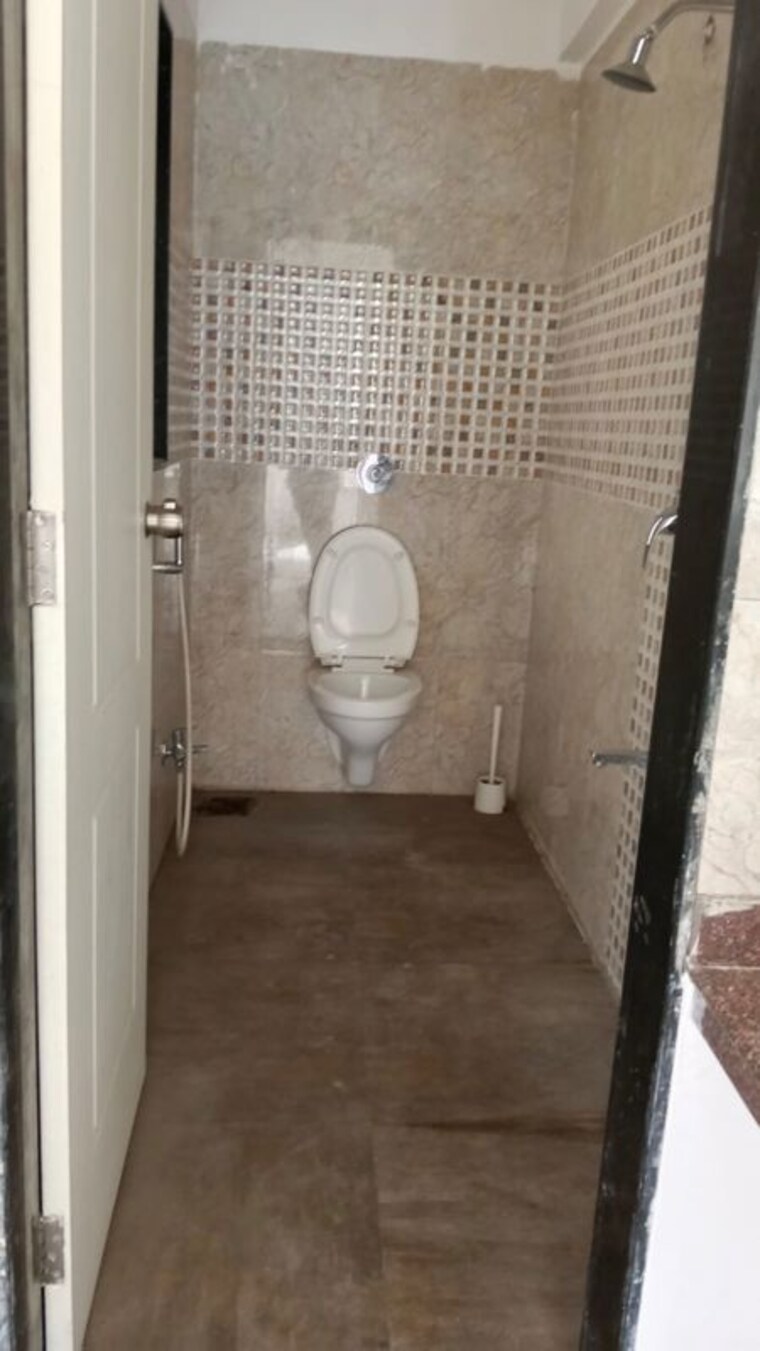 Bathroom, shree-tirupati-maple-tower 2 Bedroom 1000 Sq.Ft. Apartment In Kondhwa Pune 10638881
