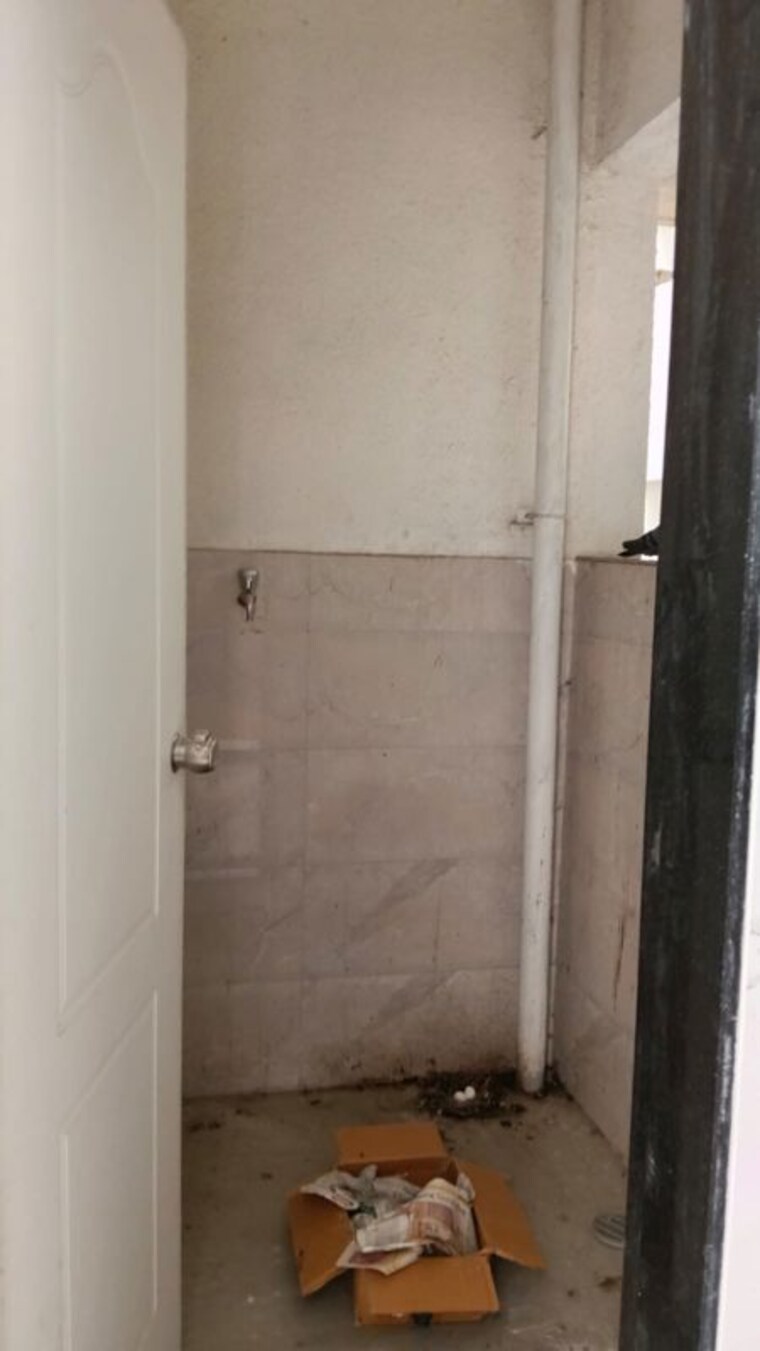 Bathroom, shree-tirupati-maple-tower 2 Bedroom 1000 Sq.Ft. Apartment In Kondhwa Pune 10638881