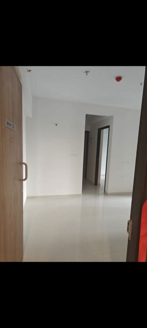 Room in 1.5 BHK Apartment at Birla Vanya, Kalyan West – for Rent