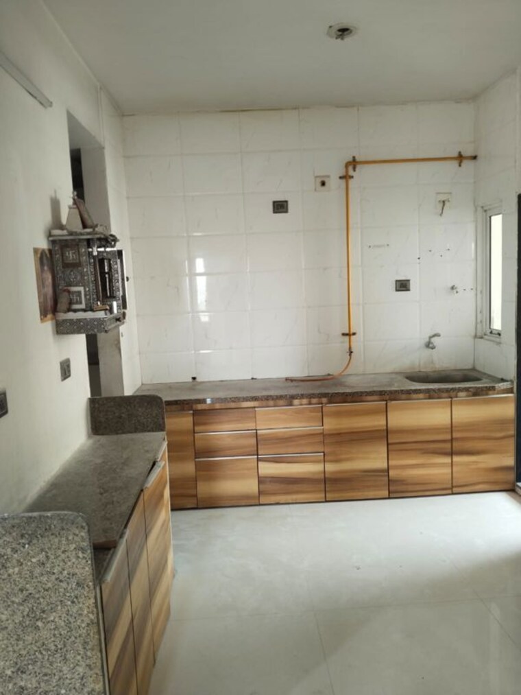 Kitchen, godrej-garden-city 3 Bedroom 1800 Sq.Ft. Apartment In Jagatpur Ahmedabad 10638909