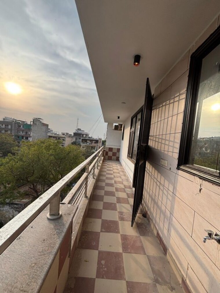 Balcony, eros-lakewood-city 4 Bedroom 525 Sq.Yd. Builder Floor In Suraj Kund Faridabad 10620675