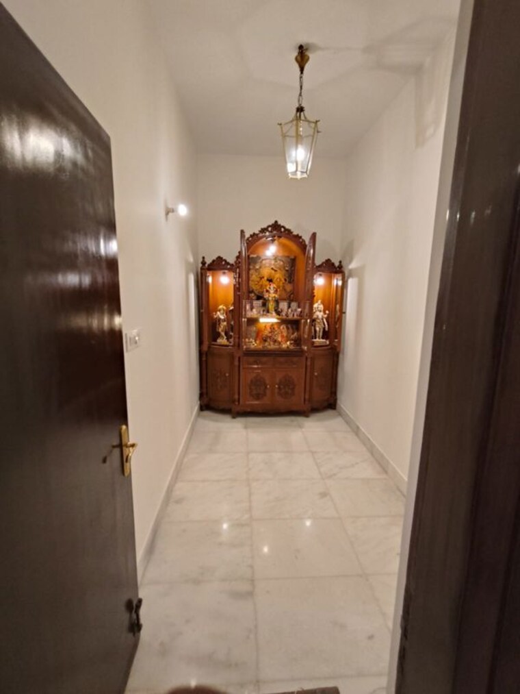 undefined, panchsheel park 4 Bedroom 500 Sq.Yd. Builder Floor In Panchsheel Park Delhi 10638926