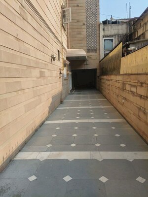 Balcony in 4 BHK Builder Floor at Panchsheel Park – for Rent