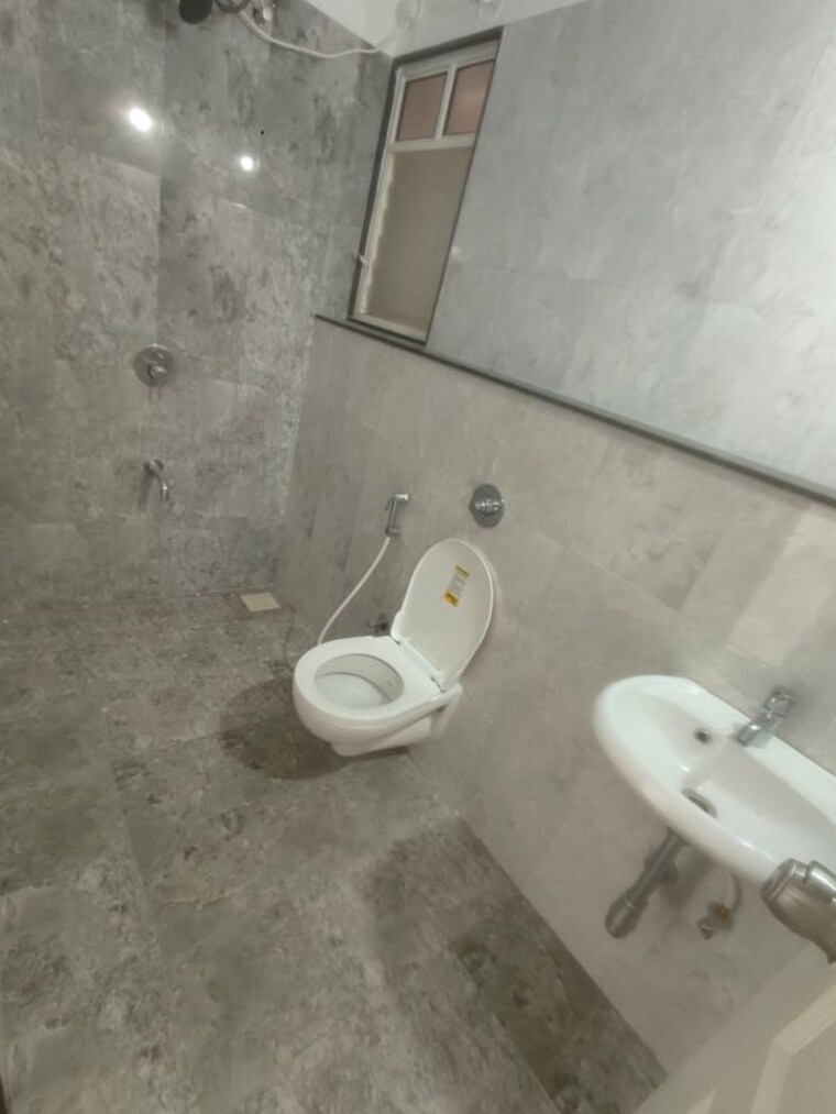 Bathroom, gulmohar-skypark 2 Bedroom 750 Sq.Ft. Apartment In Dhanori Pune 10638923
