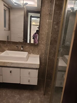 Kitchen in 3 BHK Builder Floor at Panchsheel Park – for Rent