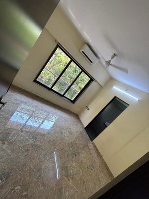 Furnished Amenities in 3 BHK Apartment at Aashna Kamal Dutt CHS, Amboli – for Rent