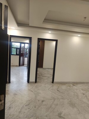 3 BHK Builder Floor For Rent in Rohini Sector 11