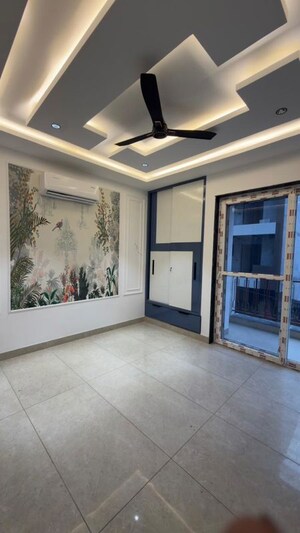 Room in 4 BHK Builder Floor at Eros Lakewood City, Suraj Kund – for Rent