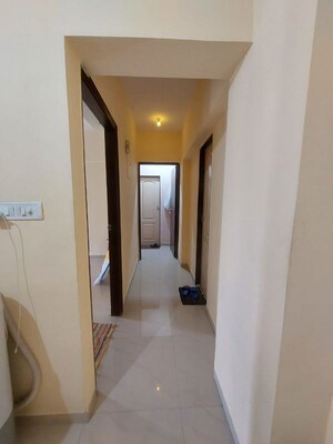 Building Lobby in 1.5 BHK Apartment at Orchid Apartment Santacruz West, Santacruz West – for Rent