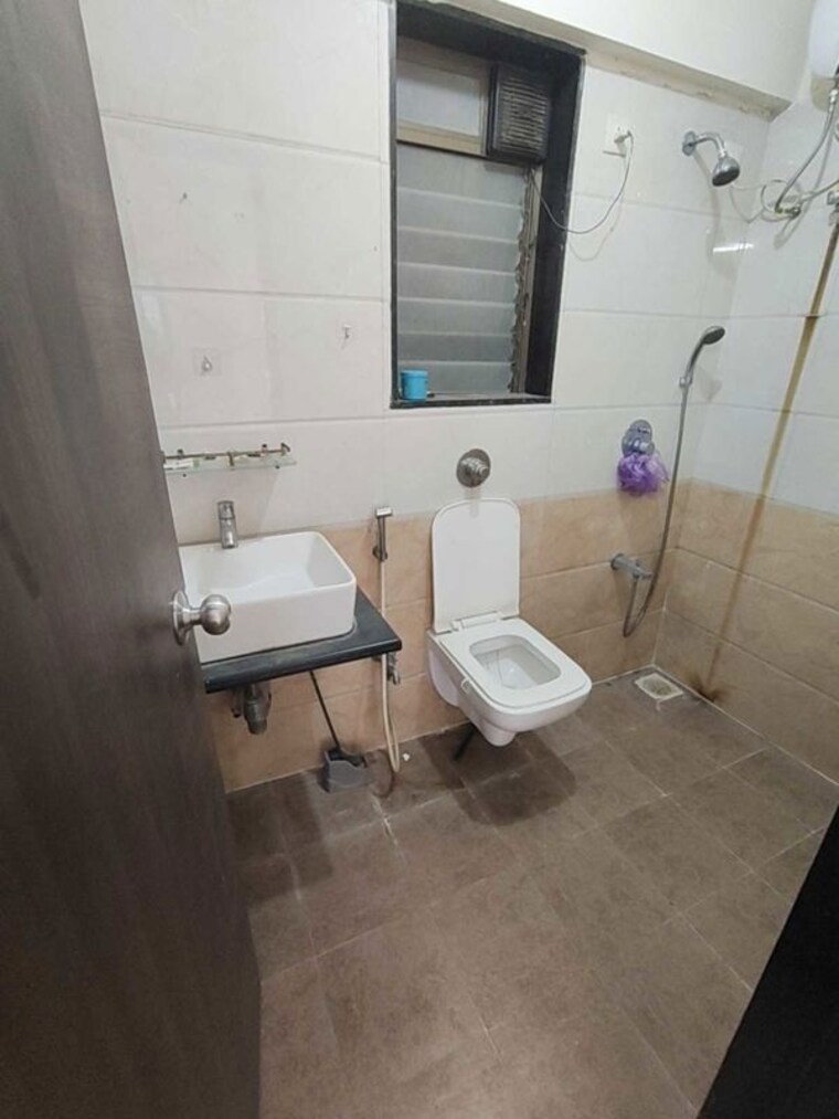 Bathroom, sethia-kalpavruksh-heights 2 Bedroom 1000 Sq.Ft. Apartment In Kandivali West Mumbai 10639005