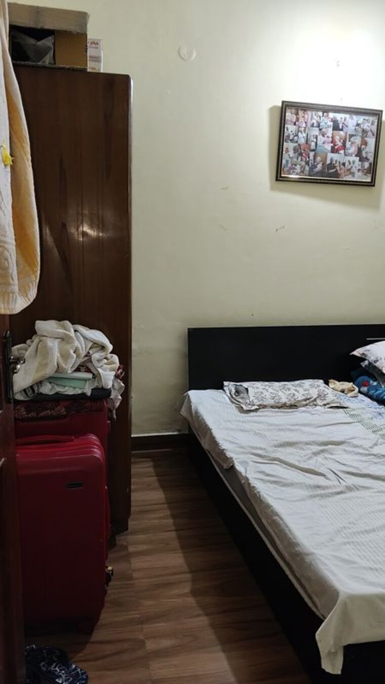 Bedroom, spring-field 3 Bedroom 200 Sq.Yd. Builder Floor In Sector 31 Faridabad 10639010