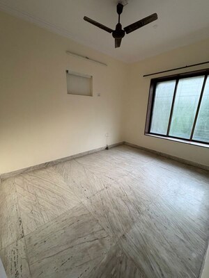Bedroom in 2 BHK Apartment at Orlem – for Rent