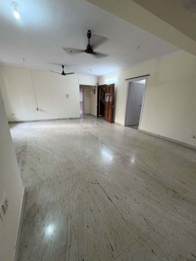 Living Room, orlem 2 Bedroom 1050 Sq.Ft. Apartment In Orlem Mumbai 10639025