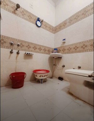 Living Room in 3 BHK Apartment at Omaxe R2, Gomti Nagar – for Sale