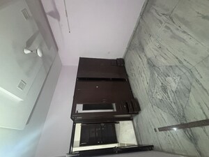 Furnished Amenities in 2 BHK Builder Floor at Sunny Enclave – for Rent