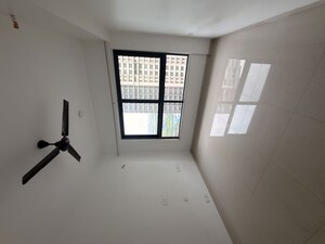 Bedroom in 2 BHK Apartment at Kalpataru Immensa, Kolshet Road – for Rent