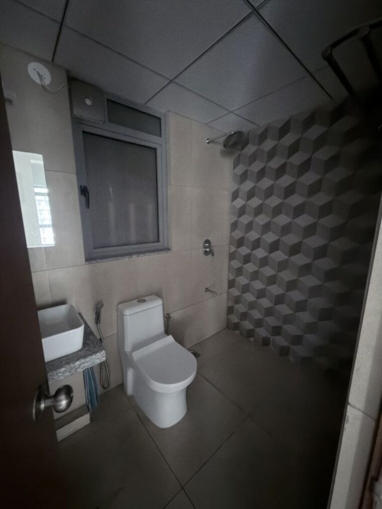 Bathroom, kalpataru-immensa 2 Bedroom 900 Sq.Ft. Apartment In Kolshet Road Thane 10639044